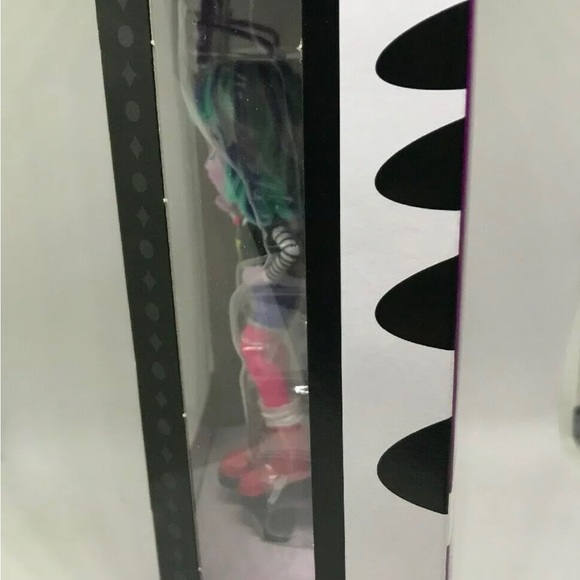 Off The Hook Style Doll, Naia concert with Mix and Match Fashions 4inch doll NEW - Picture 4 of 10